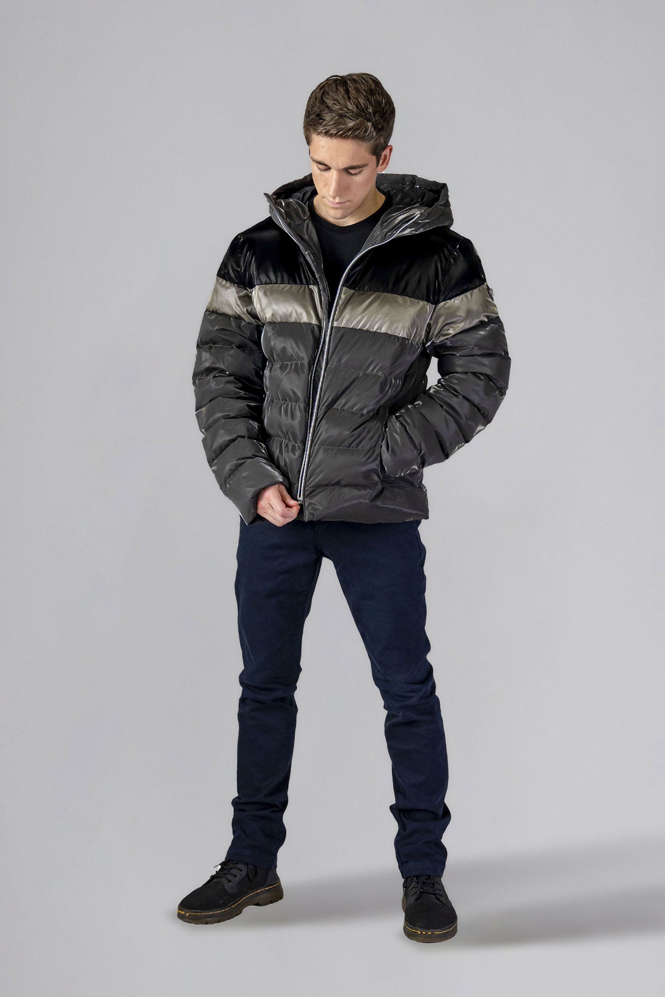 Woodpecker Men's Sparrow Winter coat. High-end Canadian designer winter coat for men in "Magnum" colour. Woodpecker cruelty-free winter coat designed in Canada. Men's medium weight medium length premium designer jacket for winter. Superior quality warm winter coat for men. Moose Knuckles, Canada Goose, Mackage, Montcler, Will Poho, Willbird, Nic Bayley. Shiny parka. Stylish winter jacket. Designer winter coat.