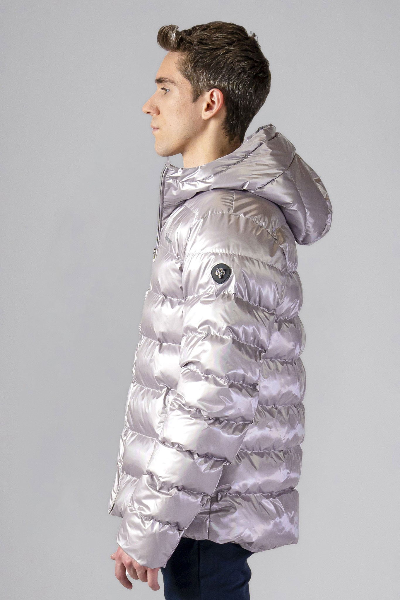 High-end Canadian designer winter coat for men in "Pearl Grey" colour. Woodpecker cruelty-free winter coat designed in Canada. Men's medium weight medium length premium designer jacket for winter. Superior quality warm winter coat for men. Moose Knuckles, Canada Goose, Mackage, Montcler, Will Poho, Willbird, Nic Bayley. Shiny parka. Stylish winter jacket. Designer winter coat.