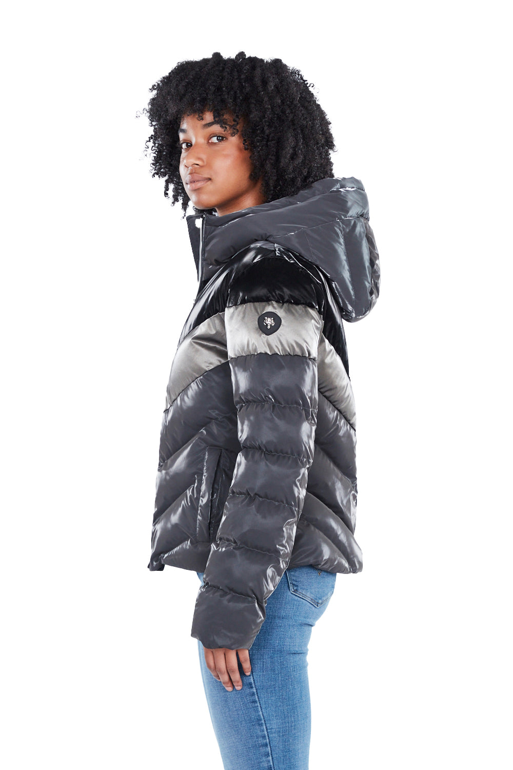 Woodpecker Women's Robin Winter coat. High-end Canadian designer winter coat for women in shiny "Magnum" grey colour. Woodpecker cruelty-free winter coat designed in Canada. Women's medium weight long length premium designer jacket for winter. Superior quality warm winter coat for women. Moose Knuckles, Canada Goose, Mackage, Montcler, Will Poho, Willbird, Nic Bayley. Extra warm. Shiny parka. Stylish winter jacket. Designer winter coat.